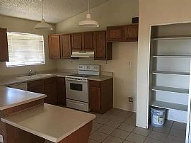 304 E Madison St, Avondale, Az 85323 in Avondale, AZ (Photo 5 of 9)