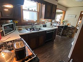 9 Cleveland Ave, Westover, Wv 26501 in Westover, WV (Photo 6 of 8)