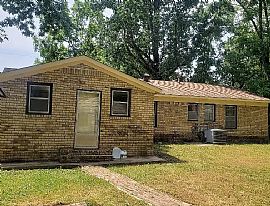 4326 Baywood Dr Sw, Huntsville, Al 35805 in Huntsville, AL (Photo 12 of 12)