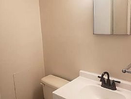 4326 Baywood Dr Sw, Huntsville, Al 35805 in Huntsville, AL (Photo 3 of 12)