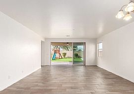 4048 S Mcminn Dr, Gilbert, Az 85297 in Gilbert, AZ (Photo 4 of 11)