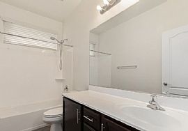 4048 S Mcminn Dr, Gilbert, Az 85297 in Gilbert, AZ (Photo 8 of 11)