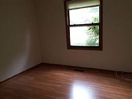 30 Orchard Hill Rd, Branford, Ct 06405 in Branford, CT (Photo 2 of 8)