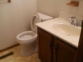 30 Orchard Hill Rd, Branford, Ct 06405 in Branford, CT (Photo 4 of 8)