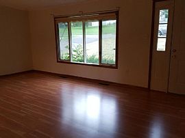 30 Orchard Hill Rd, Branford, Ct 06405 in Branford, CT (Photo 7 of 8)