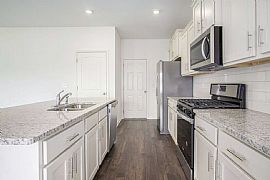 301 Chelsea Park Dr, Chelsea, Al 35043 in Chelsea, AL (Photo 3 of 11)