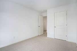 301 Chelsea Park Dr, Chelsea, Al 35043 in Chelsea, AL (Photo 8 of 11)