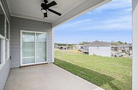 301 Chelsea Park Dr, Chelsea, Al 35043 in Chelsea, AL (Photo 9 of 11)