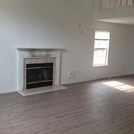 6807 Dickens Ct E, Suffolk, Va 23435 (570) 838-5165 in Suffolk, VA (Photo 3 of 9)