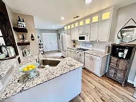 Charming 3 Bedroom  in Raleigh, NC (Photo 6 of 8)