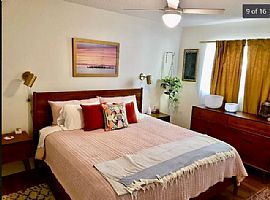 629 1/2 Palms Blvd, Venice, Ca 90291  1908 19th St Apt B, Santa in Venice, CA (Photo 7 of 12)