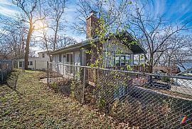 466 Park Ave, Pewaukee, Wi 53072 in Pewaukee, WI (Photo 12 of 12)