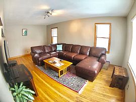 9240 W Metcalf Pl, Milwaukee, Wi 53222 in Milwaukee, WI (Photo 6 of 11)