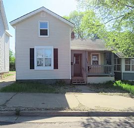 315 N Dewey St, Eau Claire, Wi 54703 in Eau Claire, WI