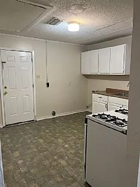 3952 Gaylark Rd N, Mobile, Al 36609 in Mobile, AL (Photo 10 of 12)