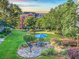 Farmington Village, # 5507, 2100 Farm Springs Rd, Summerville,  in Summerville, SC (Photo 11 of 12)