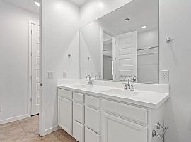 16394 W Saguaro Park Ln, Surprise, Az 85387 in Surprise, AZ (Photo 8 of 12)