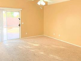 1042 S Wildrose Cir, Mesa, Az 85208 in Mesa, AZ (Photo 4 of 12)