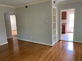 2816 Richland Ave, Louisville, Ky 4022 in Louisville, KY (Photo 10 of 12)