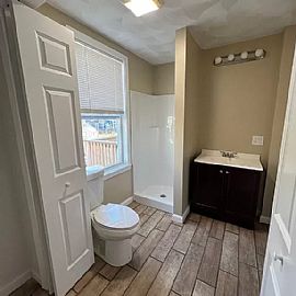 47 Nolan St Floor 2, Providence, Ri 02908 in Providence, RI (Photo 4 of 11)