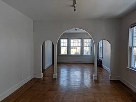 155 Lancaster St, Providence, Ri 02906 in Providence, RI (Photo 3 of 12)