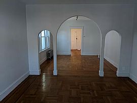 155 Lancaster St, Providence, Ri 02906 in Providence, RI (Photo 5 of 12)