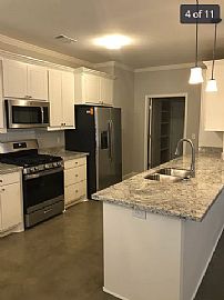 172 Harvey Cir, Canton, Ms 39046 Adorable Home in Canton, MS (Photo 3 of 9)