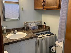 100 King Philip Ave, Bristol, Ri 02809 in Bristol, RI (Photo 11 of 12)