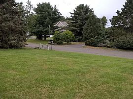 63 Indian Hill Rd, Middletown, Ri 02842 in Middletown, RI (Photo 5 of 12)