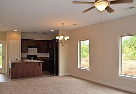 819 Kent Dr, Odenville, Al 35120 in Odenville, AL (Photo 4 of 11)