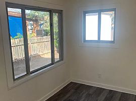 Updated, Bright 2 Bedroom Just 3 Blocks to Unm, # C, 308 Stanfo in Albuquerque, NM (Photo 7 of 12)