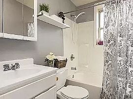 76 W 53rd St, Bayonne, Nj 07002 in Bayonne, NJ (Photo 10 of 12)