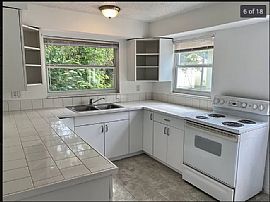 4030 Corrine Dr, Orlando, Fl 32803 Beautiful Home in Orlando, FL (Photo 4 of 12)