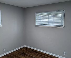 5676 N 61st St, Milwaukee, Wi 53218 in Milwaukee, WI (Photo 9 of 12)