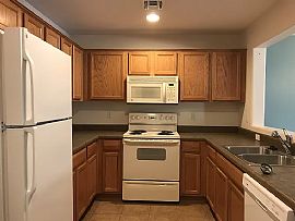 6028 S Sweet Birch Ln, Tucson, Az 85747 in Tucson, AZ (Photo 9 of 11)