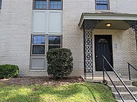 1951 N Meridian Rd Apt 29, Tallahassee, Fl 32303 in Tallahassee, FL