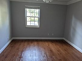 1951 N Meridian Rd Apt 29, Tallahassee, Fl 32303 in Tallahassee, FL (Photo 2 of 8)