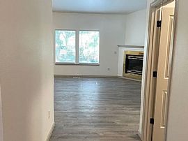 6008 N Fountain Ln, Garden City, Id 83714 . Peaceful House  in Garden City, ID (Photo 4 of 12)