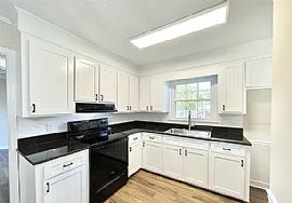 Fully Renovated 3 Bedroom House For Rent in Florence, SC (Photo 2 of 7)