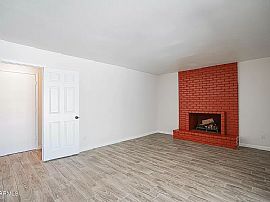 4440 W Wagoner Rd, Glendale, Az 85308 in Glendale, AZ (Photo 4 of 11)