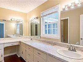 1936 Vaughn Ln, Montgomery, Al 36106 in Montgomery, AL (Photo 7 of 12)