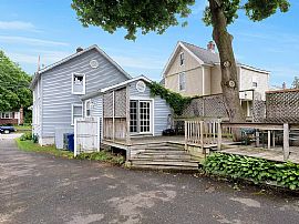 1387 Wood Ave, Bridgeport, Ct 06604 in Bridgeport, CT (Photo 12 of 12)