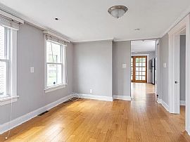 1387 Wood Ave, Bridgeport, Ct 06604 in Bridgeport, CT (Photo 6 of 12)