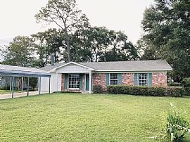 Newly Updated 3 Bedroom and 2 Full Bathroom Home in Mobile, AL