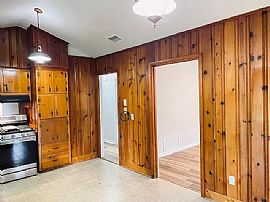 Newly Updated 3 Bedroom and 2 Full Bathroom Home in Mobile, AL (Photo 5 of 5)