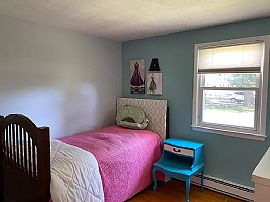 23 Briarwood Cir, North Haven, Ct 06473 in North Haven, CT (Photo 9 of 12)