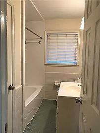 5737 11th Ave S, Birmingham, Al 35222 in Birmingham, AL (Photo 11 of 12)