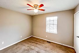 6100 Meadow Crest Cir, Birmingham, Al 35212 in Birmingham, AL (Photo 9 of 12)