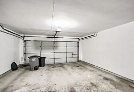 Beautiful 3 Bedroom Home  in Houston, TX (Photo 10 of 12)