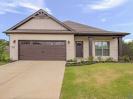 2538 Celia Ct Sw, Huntsville, Al 35803 in Huntsville, AL